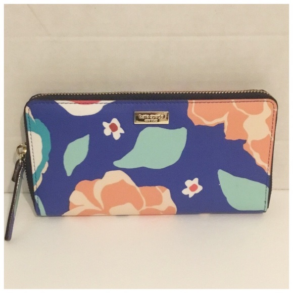kate spade Handbags - Kate Spade Neda Floral Wallet